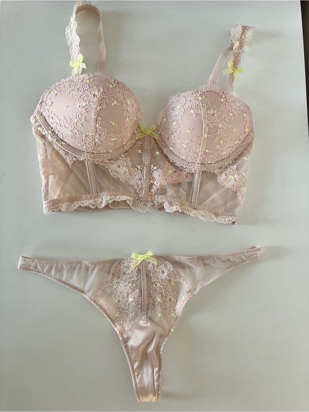 Victoria's Secret Pale Pink Lace Longline Bra & Thong
